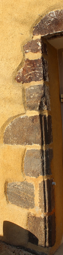 Detail porte partie ancienne gite de Vandoeuvre Saint Leonard des Bois